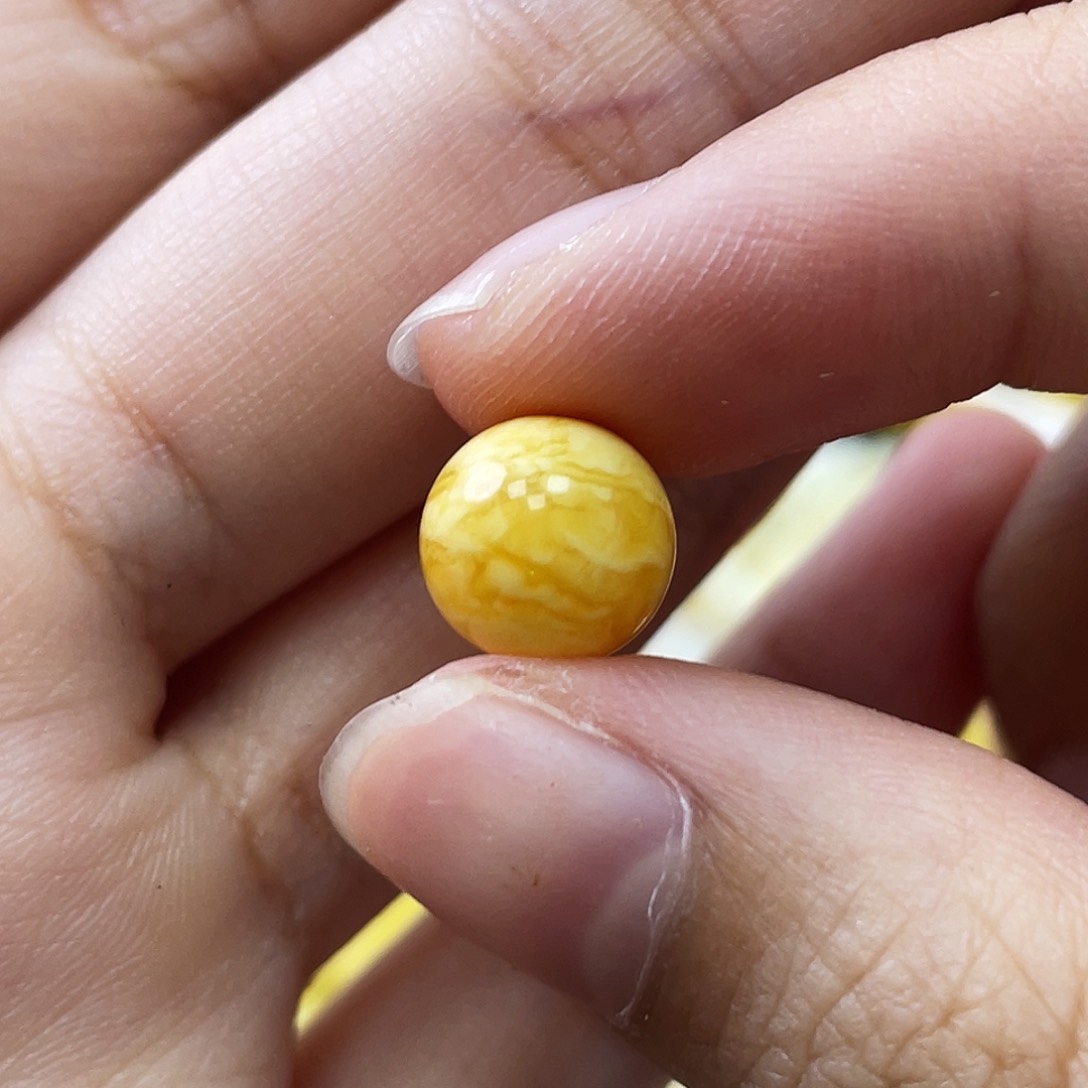 裸石琥珀未镶嵌瑕圆珠9mm
