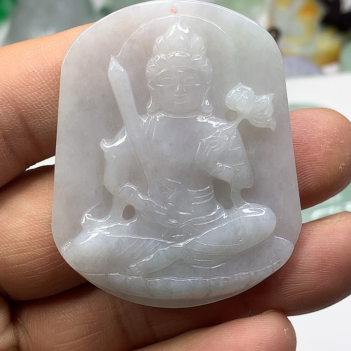 翡翠吊坠(赠链)未镶嵌