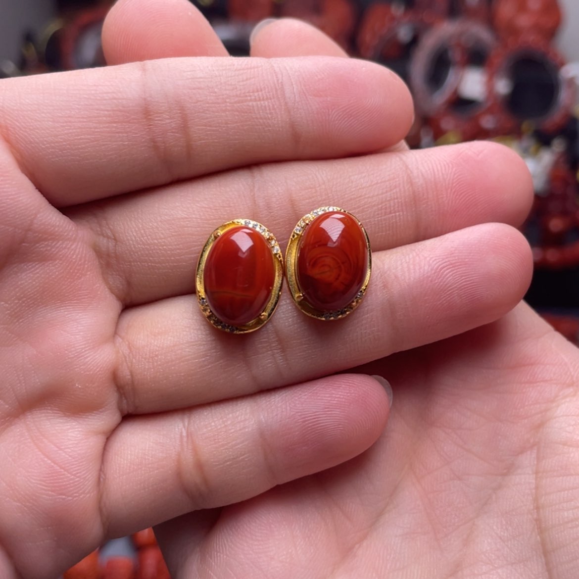 【闪购商品】银S925镶嵌大蛋面耳钉南红玛瑙毛***薇