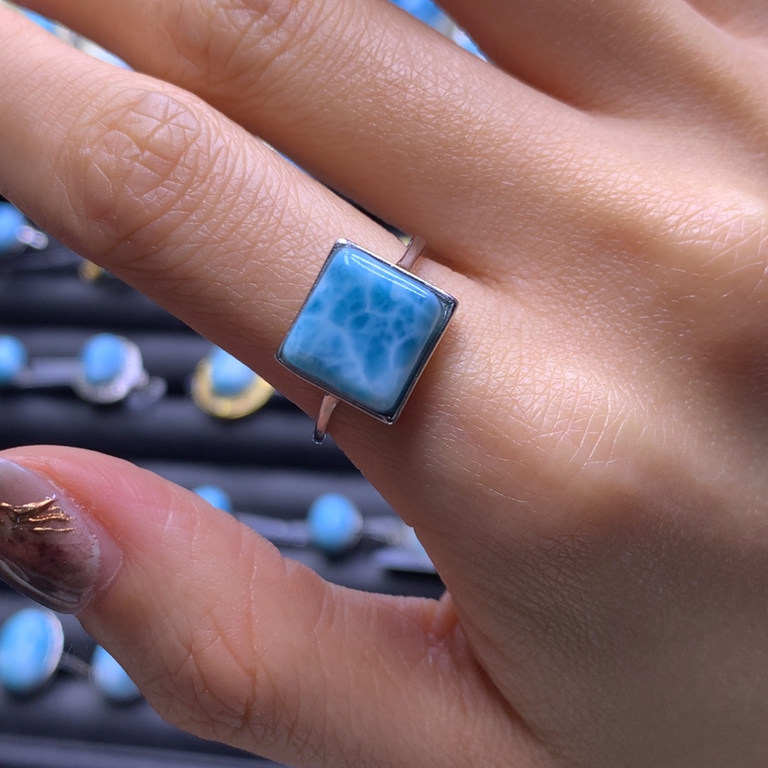 针钠钙石（海纹石）未镶嵌戒指方糖戒指色差略异