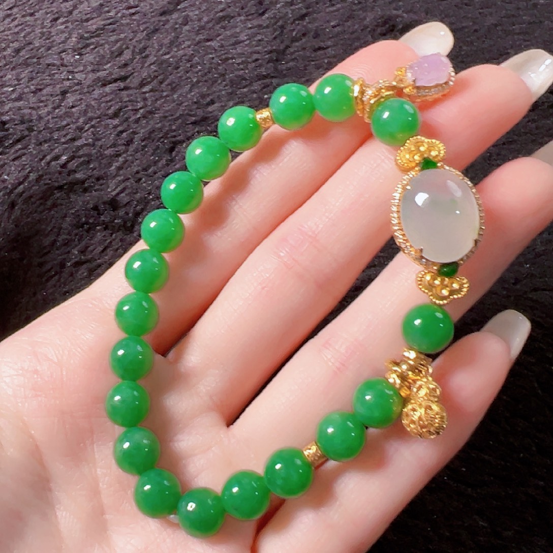 翡翠未镶嵌手串签收后24小时鉴赏期，过时不退