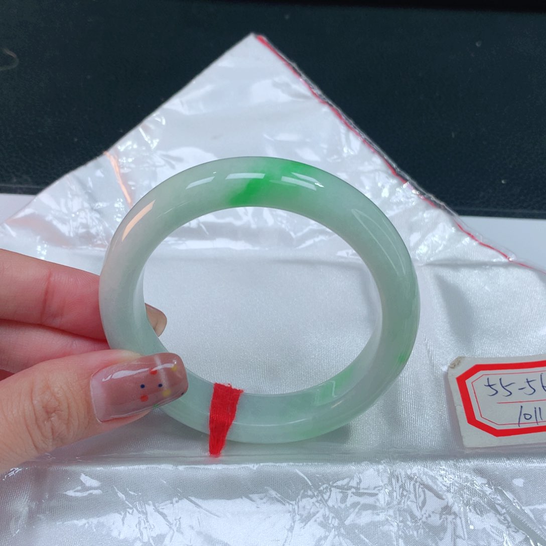 未镶嵌手镯翡翠131