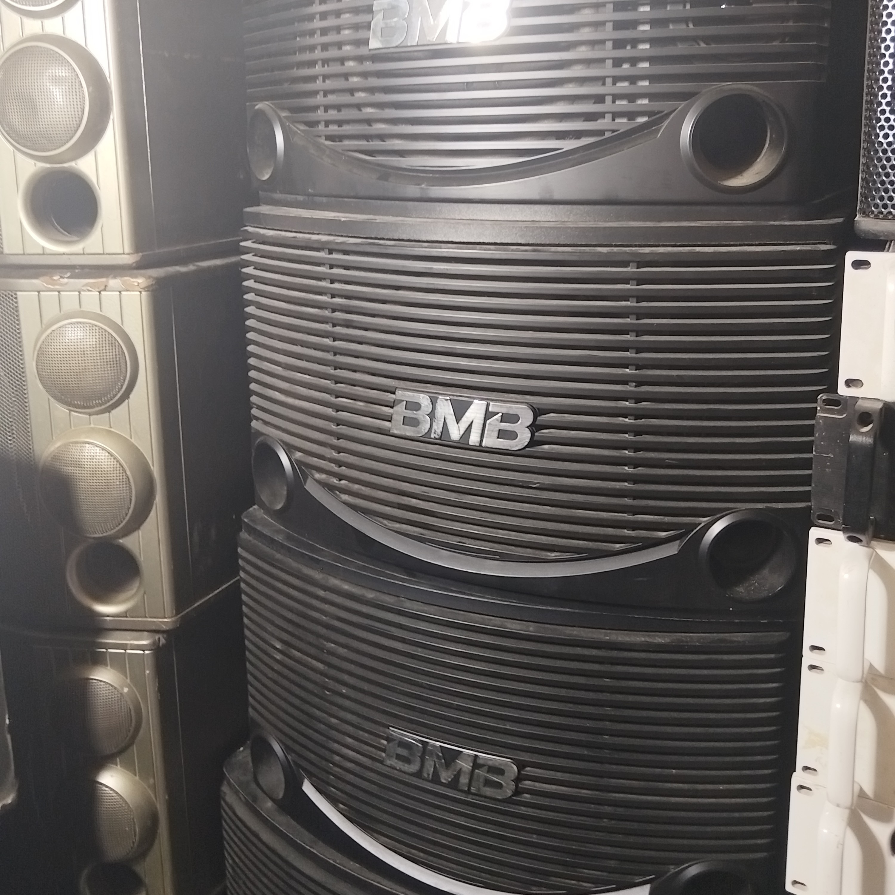 8新  BMB10寸专业卡包一对，不包邮费，不支持七天无理由退货