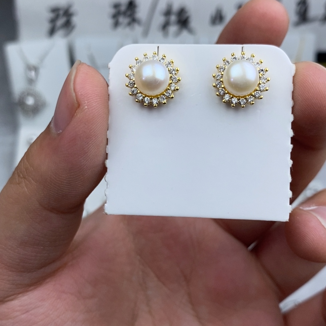 淡水珍珠耳饰未镶嵌