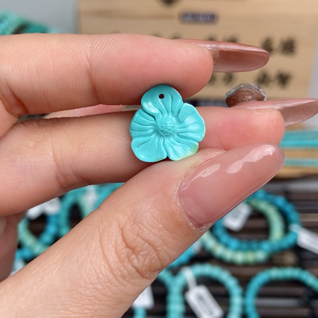 绿松石挂件未镶嵌