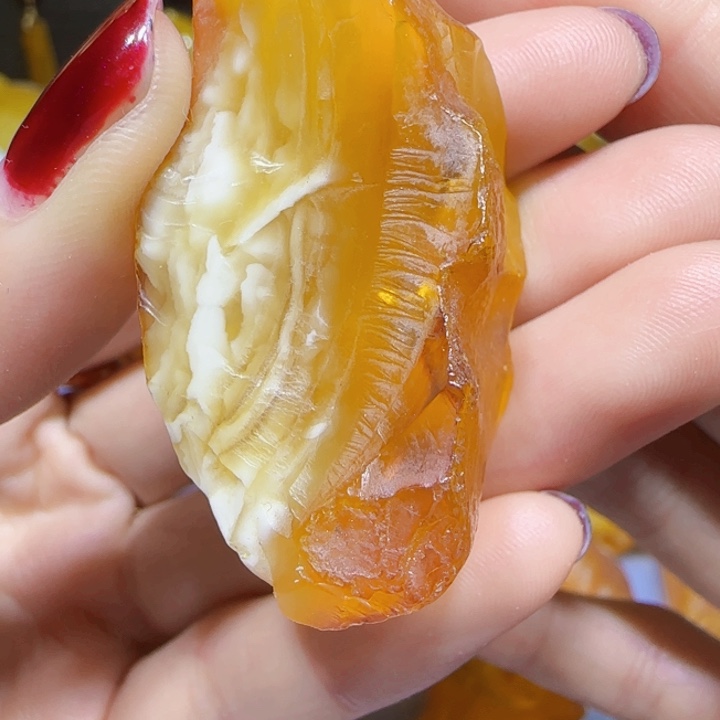 定制琥珀未镶嵌蜜蜡