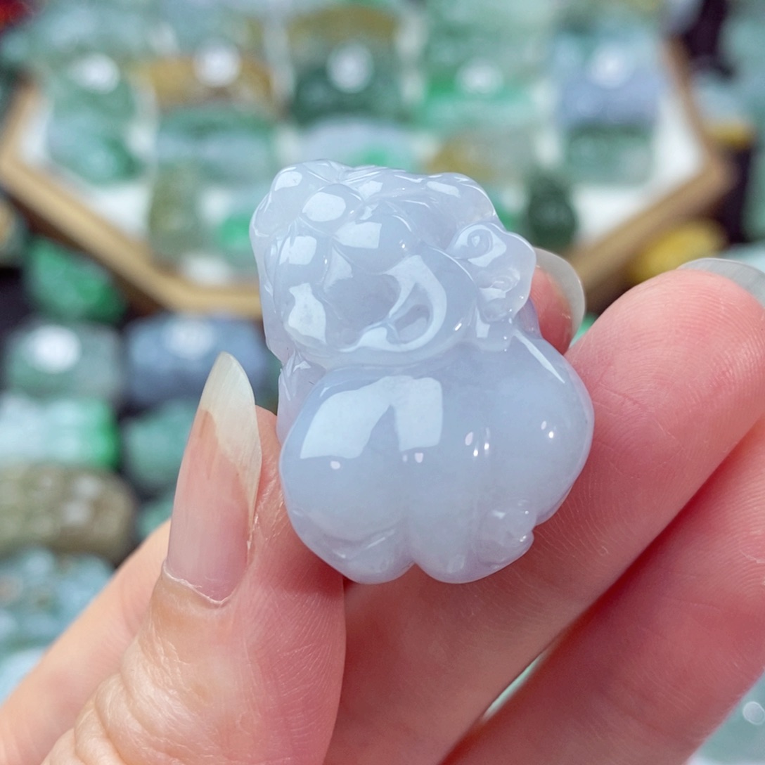 翡翠颈饰未镶嵌天然