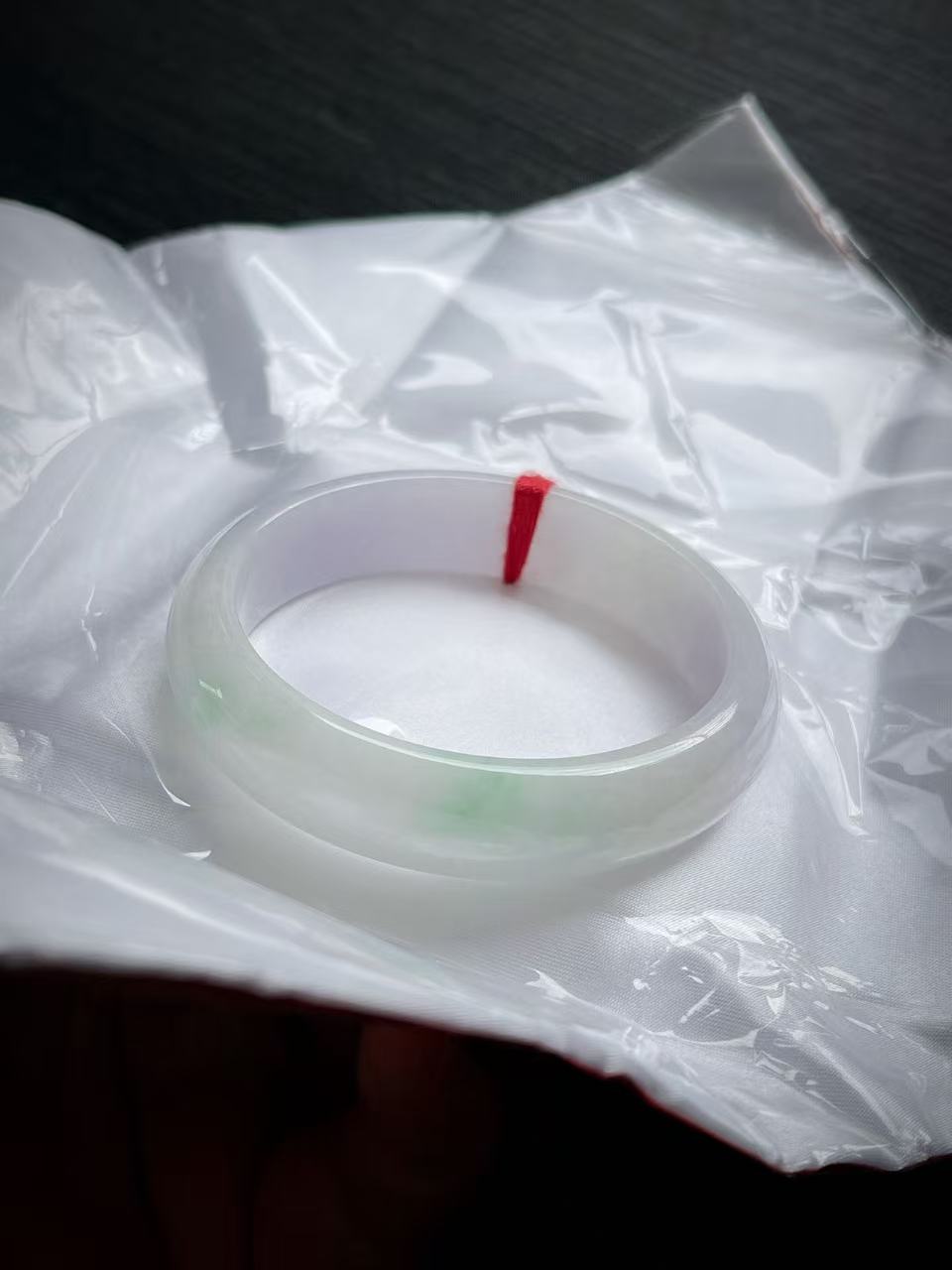 正圈淡淡底色天然缅甸翡翠手镯平安镯气质时尚少女精美百搭