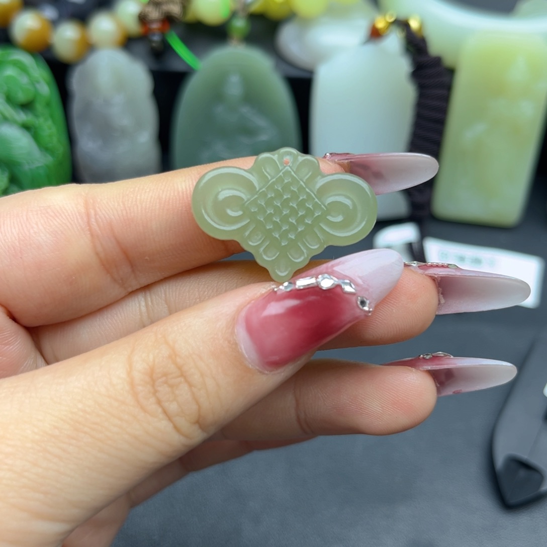 未镶嵌和田玉珠宝半成品