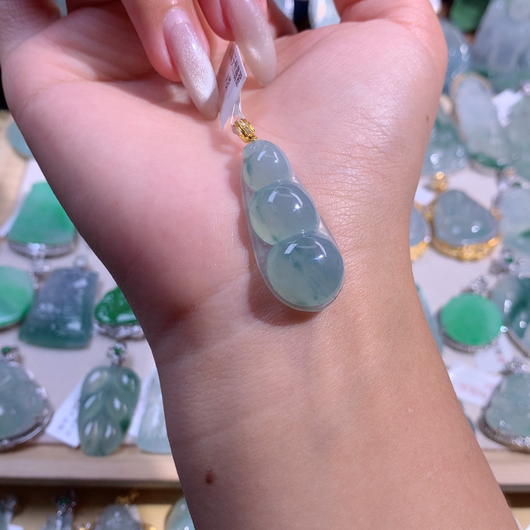 翡翠吊坠(不含链)18K金镶嵌