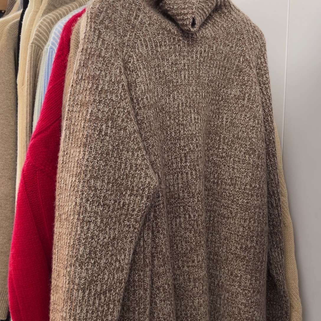 刘***y元宝针 高领 花纱 羊绒衫