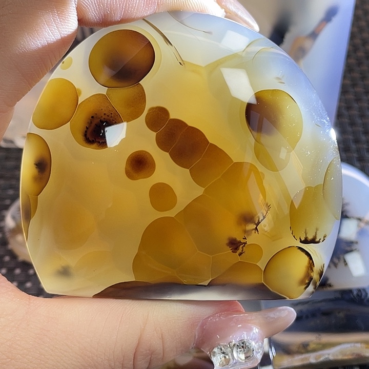 静***玛瑙/玉髓未镶嵌颈饰