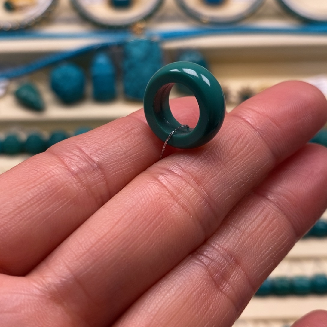 绿松石未镶嵌珠宝奇石跑环