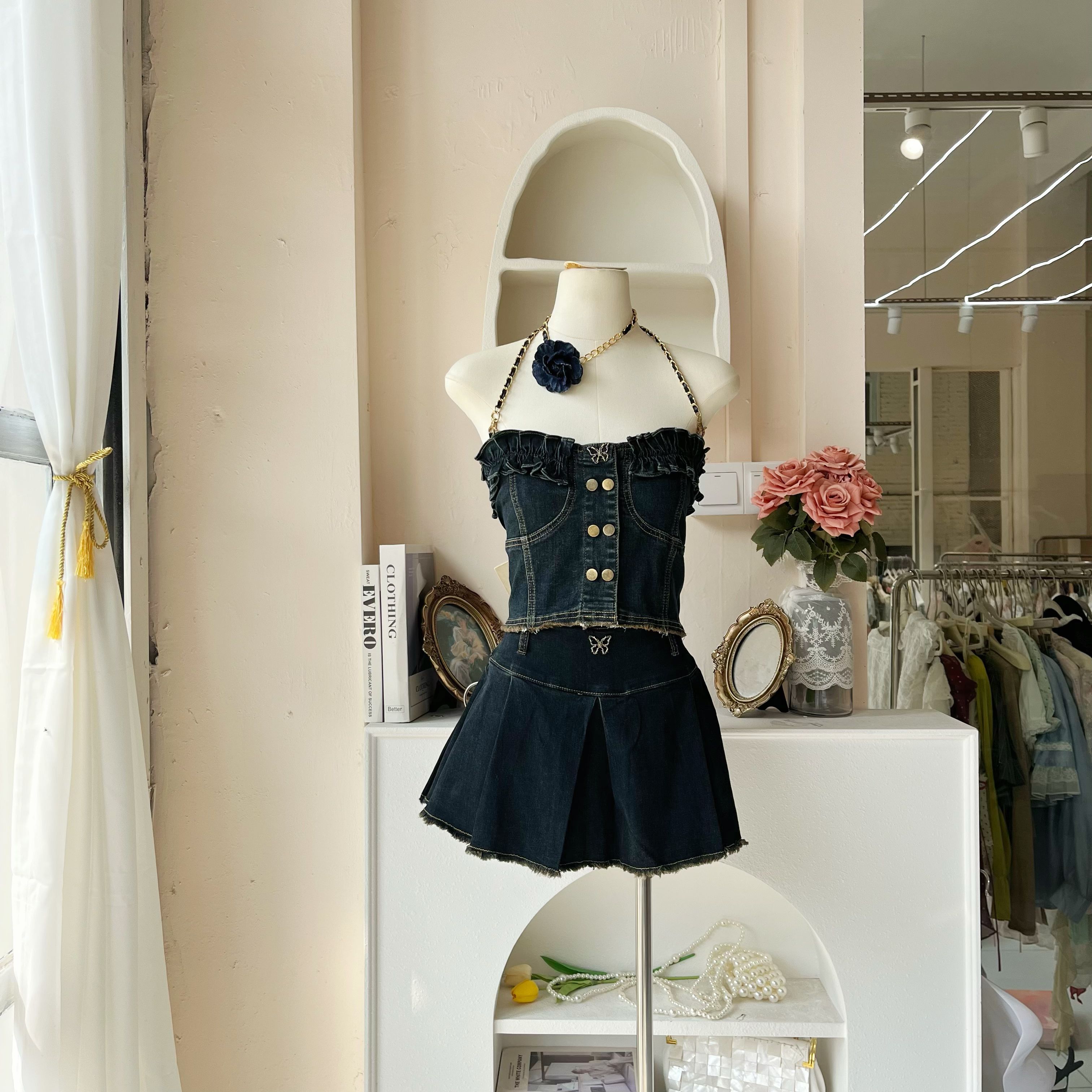 LHTE青青大码衣橱 春款复古蓝挂脖链条牛仔抹胸背心短裙套装T5571