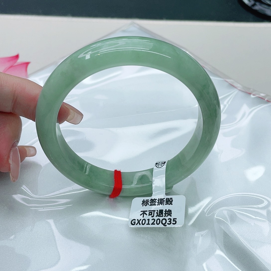 翡翠手镯未镶嵌正60.5