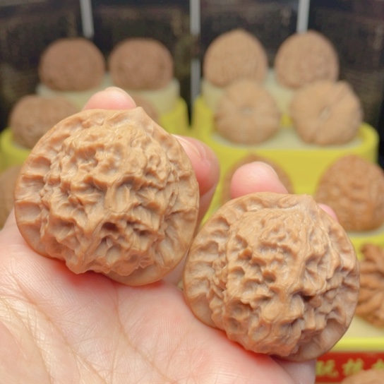 文玩核桃吊坠39全品瓷娃娃