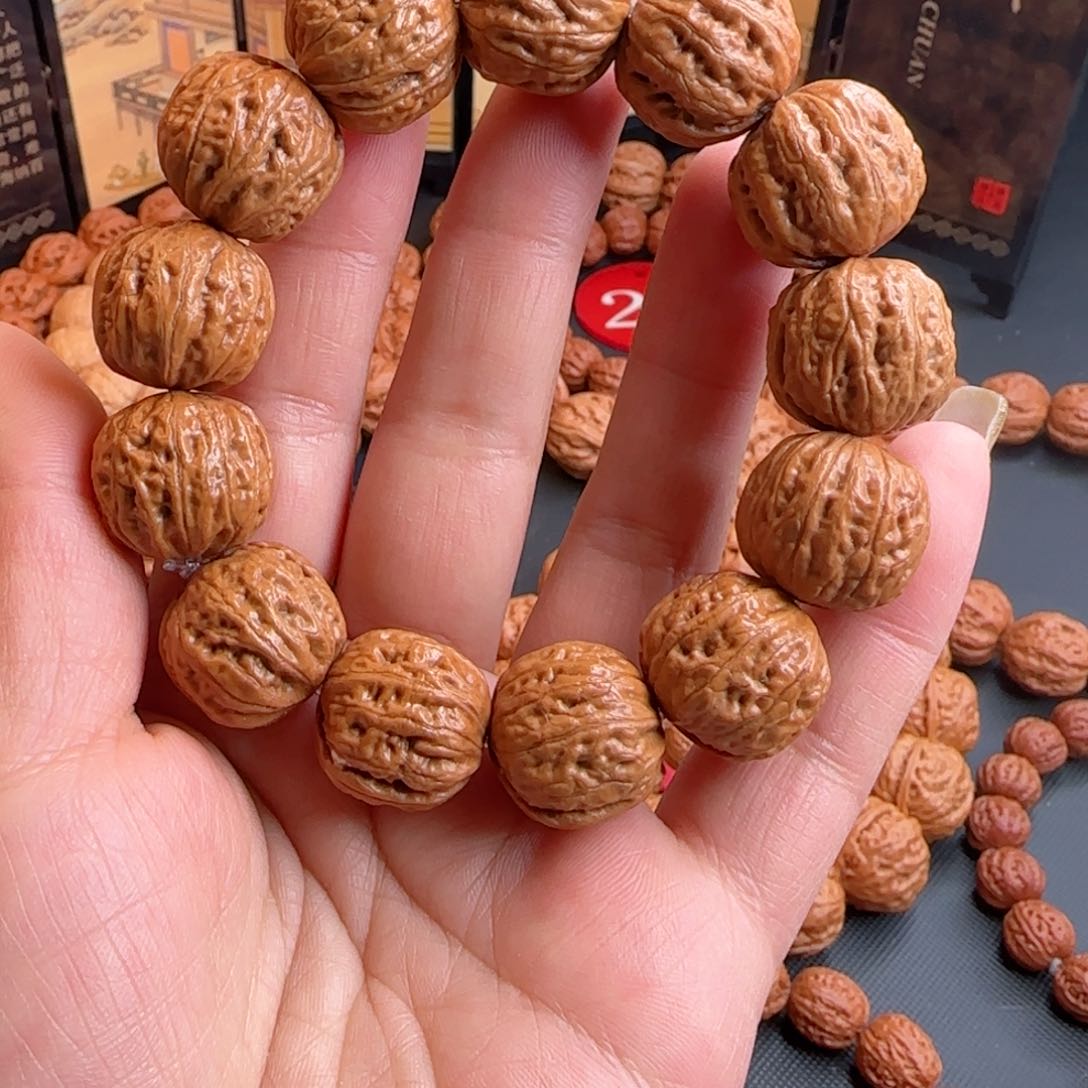文玩核桃手串贝壳