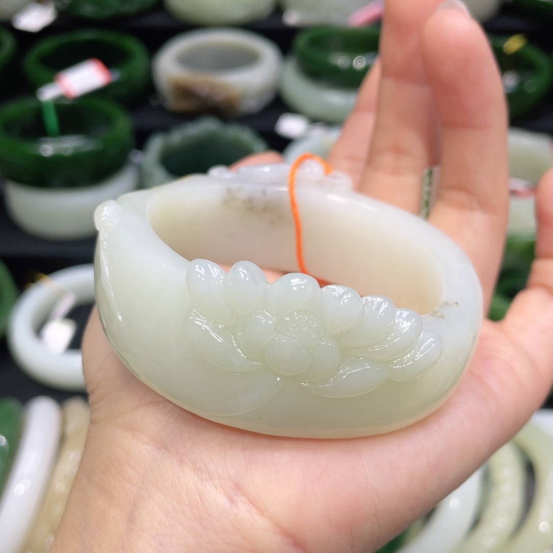 未镶嵌手镯和田玉79