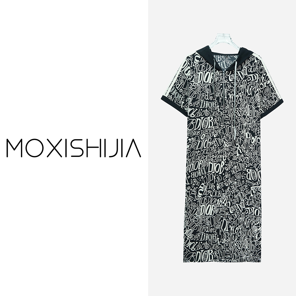 X3229-1【苏琳琳】时尚减龄黑色运动休闲字母连帽连衣裙