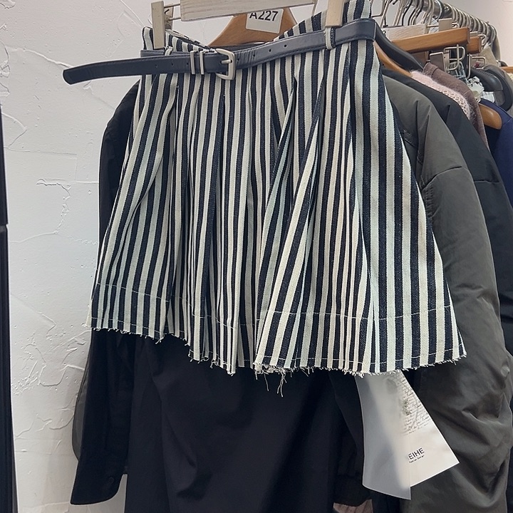 今天新款 条纹短裙 M