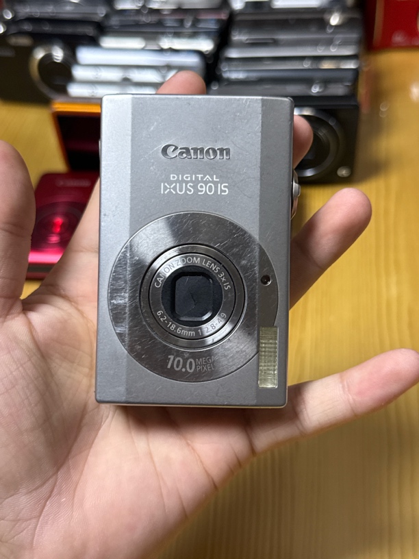 9新 Canon/佳能 九成新1000万像素3倍光学变焦相机配件齐全