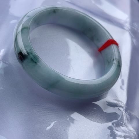 翡翠手镯未镶嵌正55.5