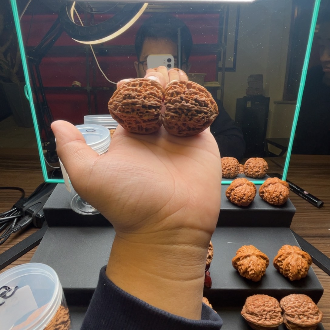 吊坠文玩核桃全品无修南疆石43尺