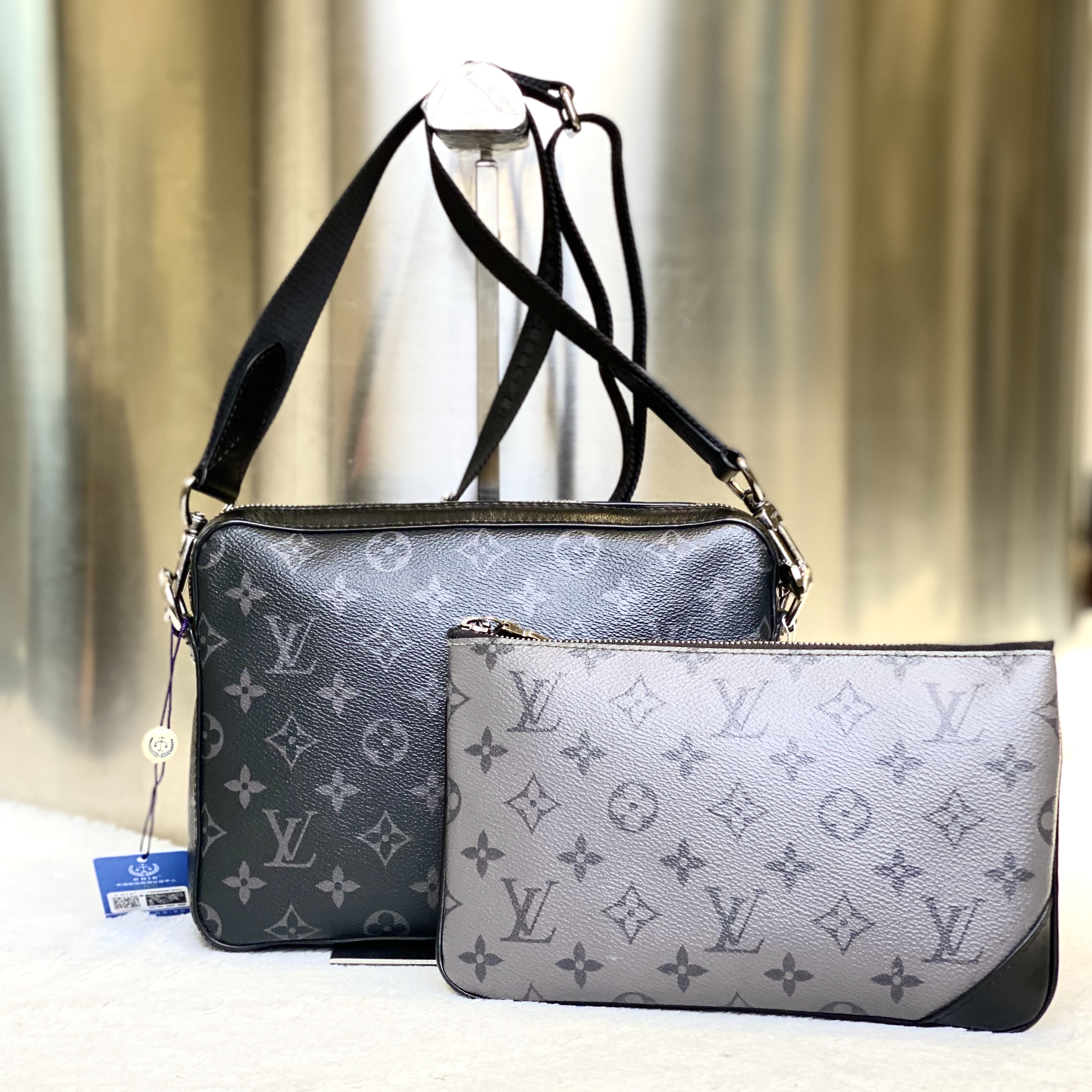 99新 LouisVuitton/路易威登 古有98新LV Trio黑武士三合一包9092