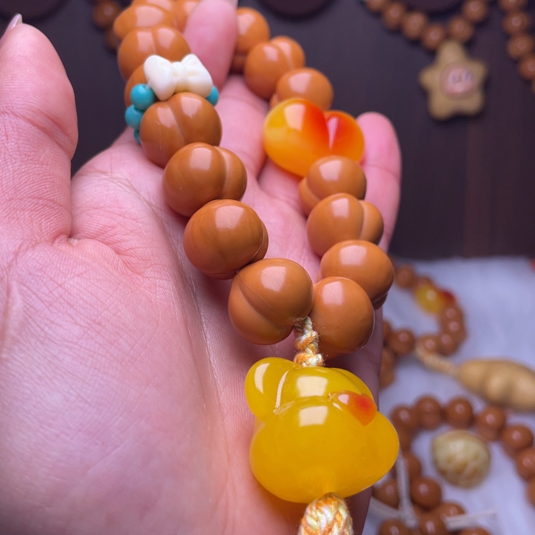 嘻***嘻猴头核桃吊坠16手工柯基屁桃手持