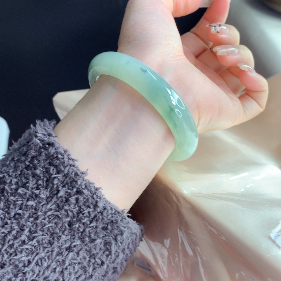 翡翠手镯未镶嵌（25号）