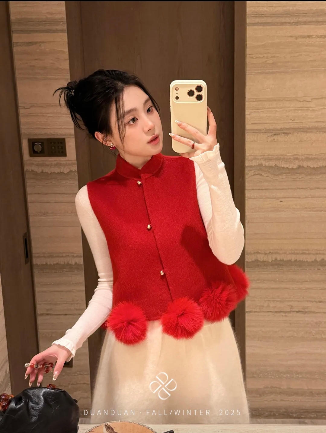 韩系新年氛围感红色小球马甲叠穿打底衫立体蓬蓬感半身裙三件套