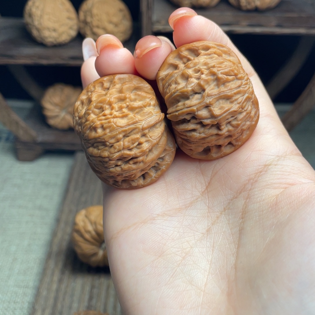 文玩核桃吊坠磨盘40 白茬精配毕业红皮