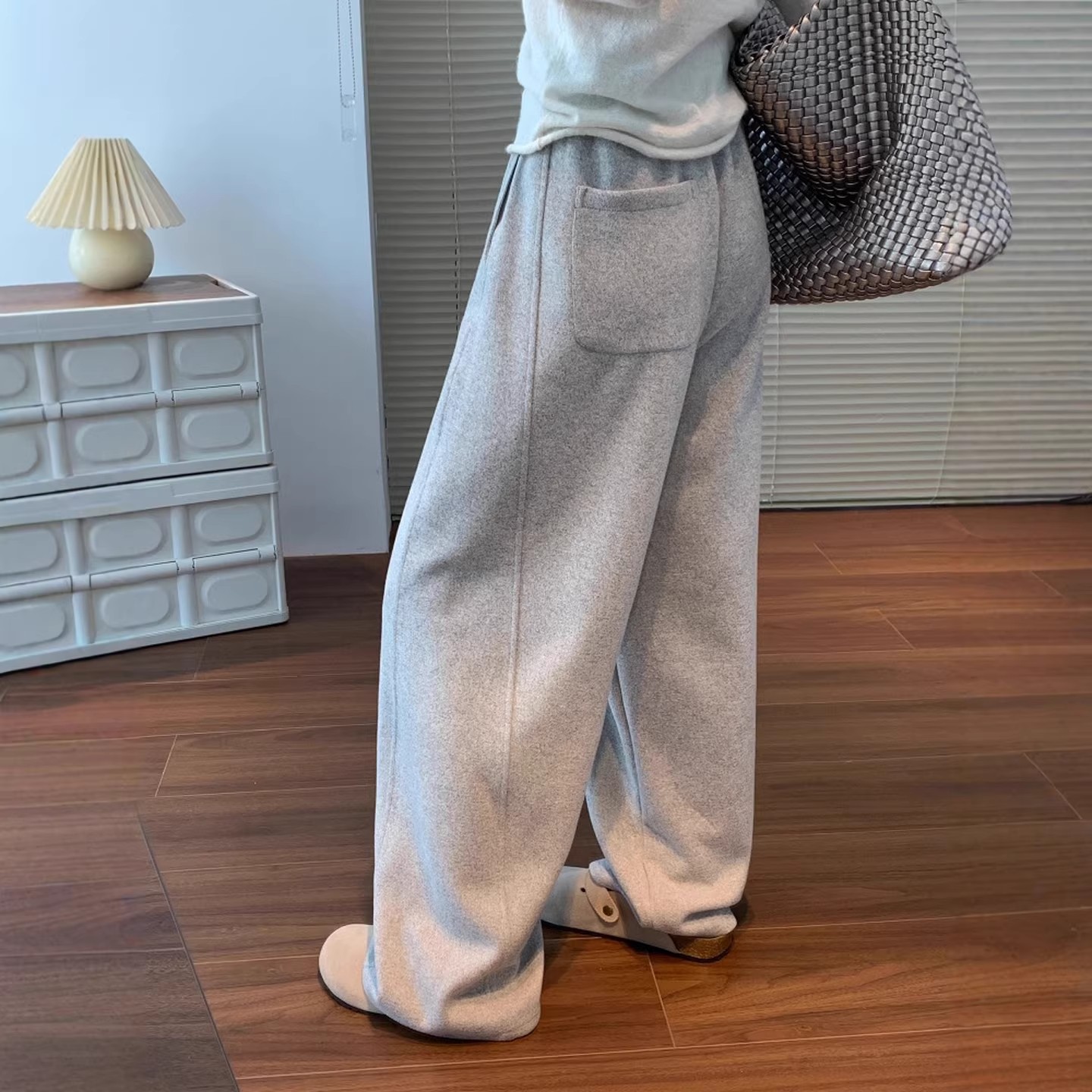 百搭休闲裤直筒宽松加绒裤子灰色针织秋冬显瘦冬季加厚外穿