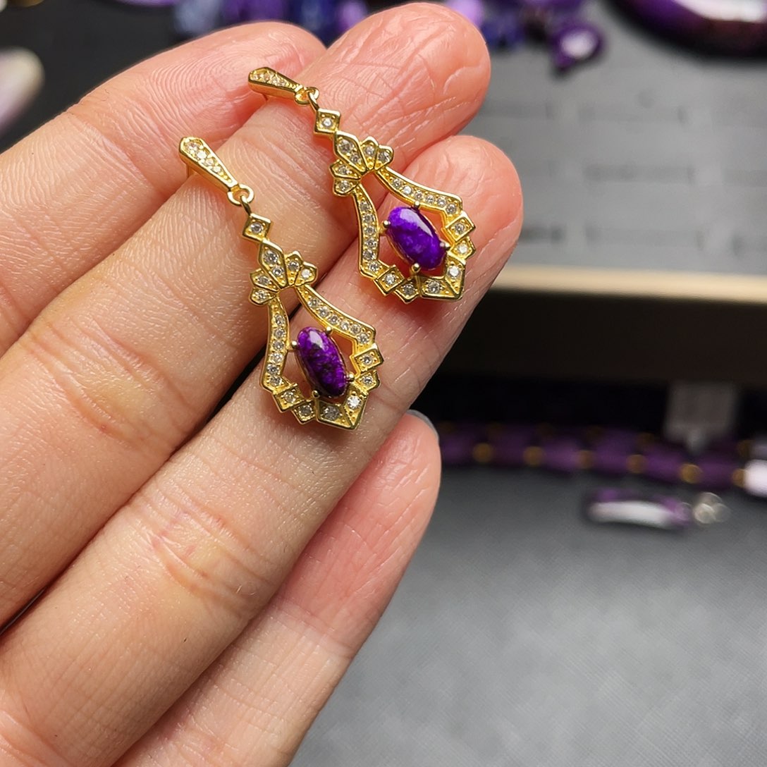 苏纪石（舒俱来）耳钉银S925镶嵌