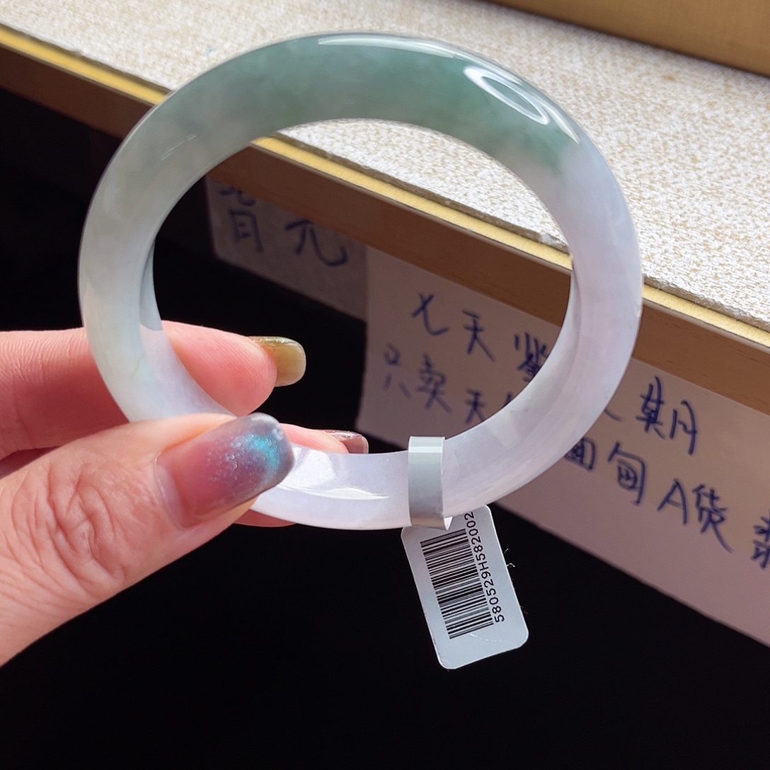 翡翠手镯未镶嵌手镯
