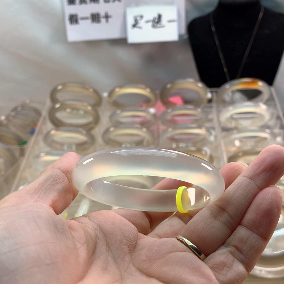 【闪购商品】手镯玛瑙/玉髓未镶嵌