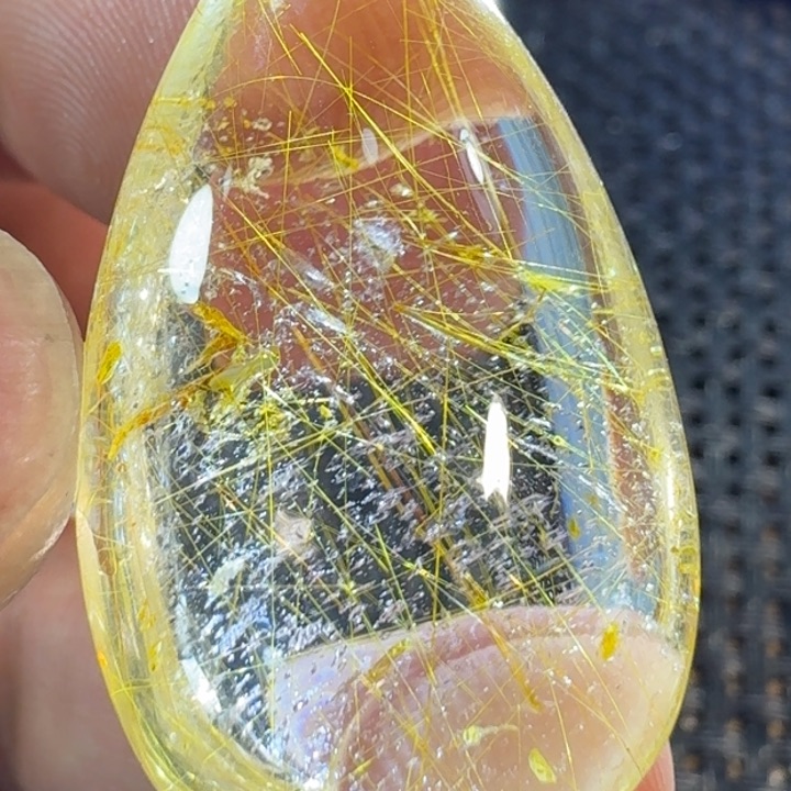 水晶颈饰未镶嵌木*言