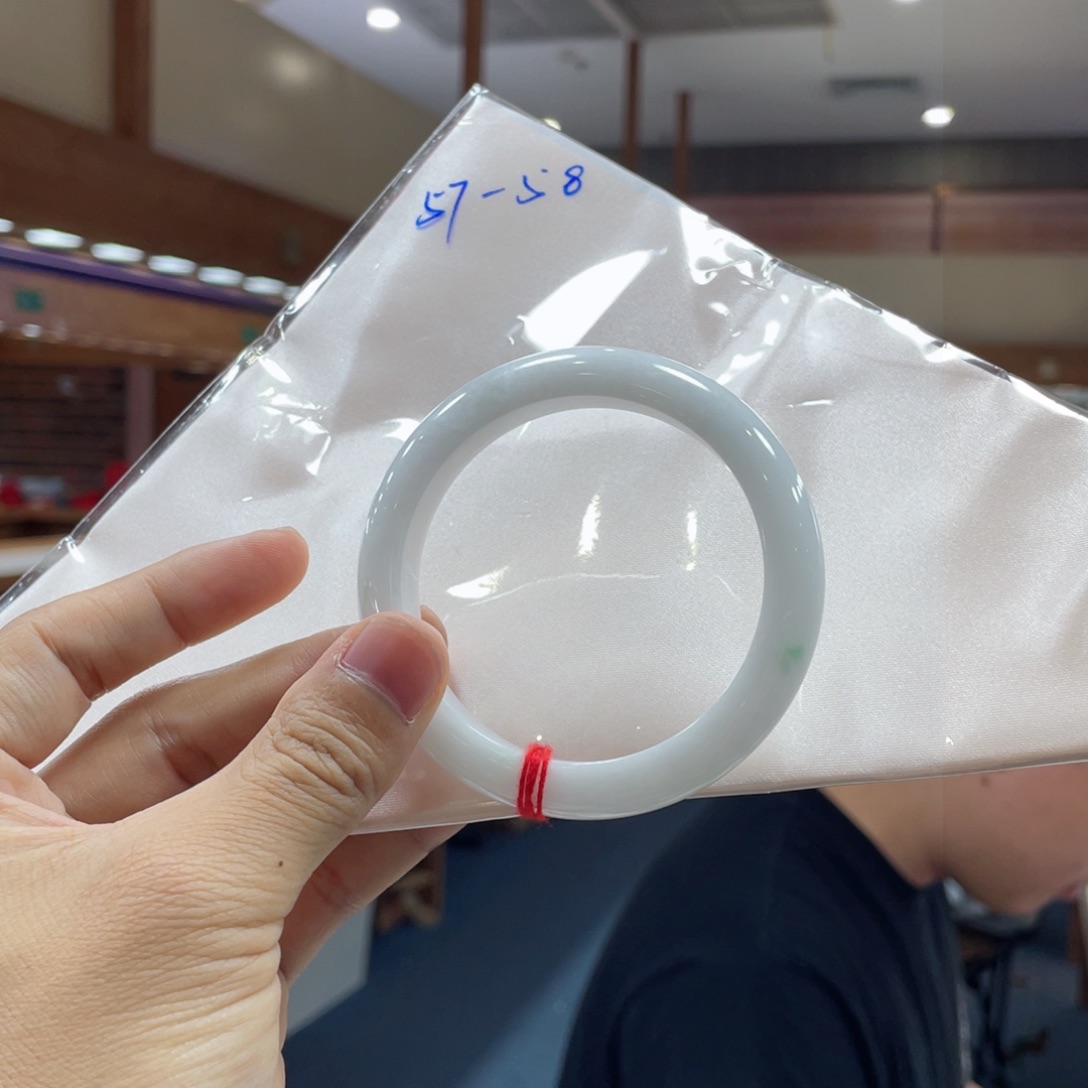 未镶嵌手镯翡翠翡翠