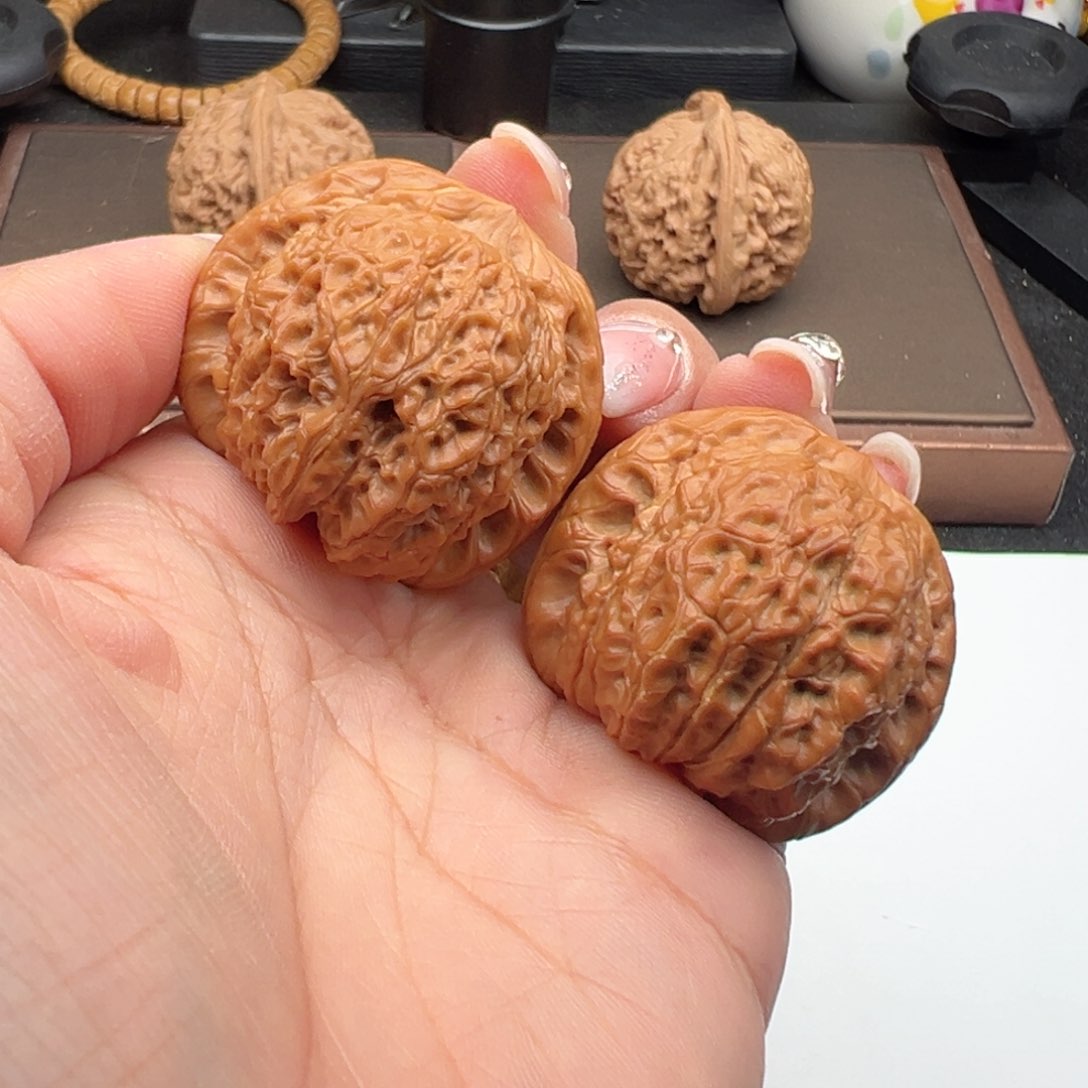 文玩核桃把件血麒麟39