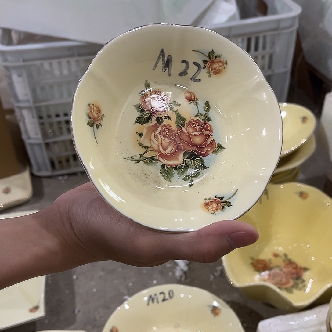 星博汇陶瓷有限公司4个