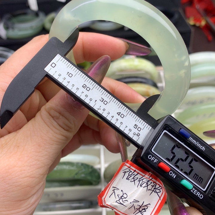 蛇纹石玉手镯未镶嵌745