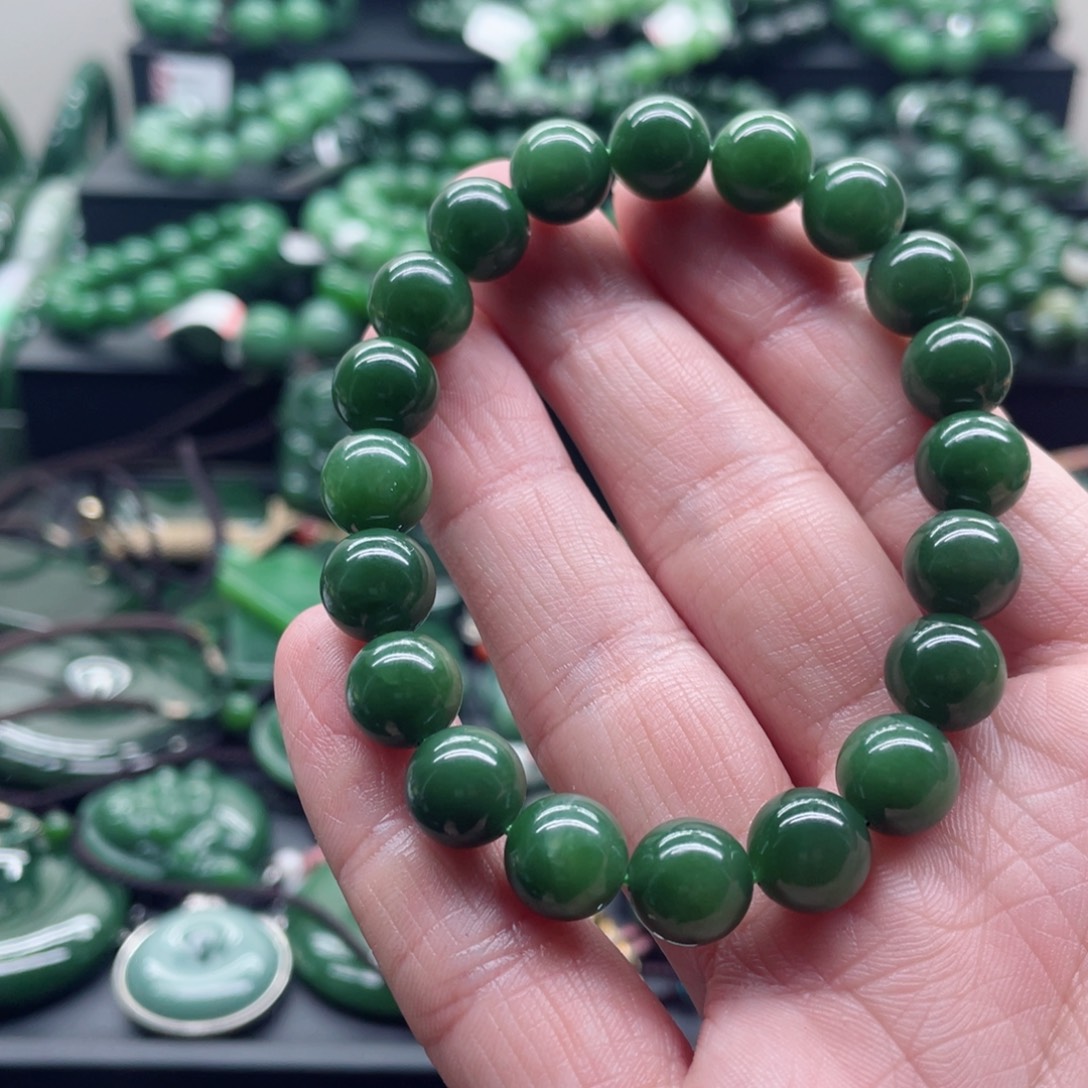 和田玉（碧玉）未镶嵌手链