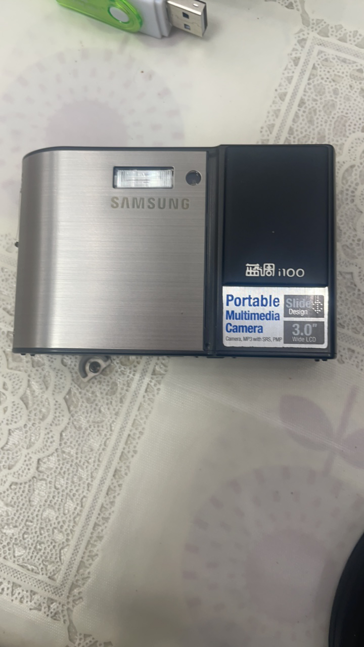 9新 Samsung/三星 三星i100 1000万像素 3倍光学变焦