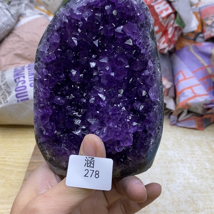 水晶大型摆件（非配饰）未镶嵌