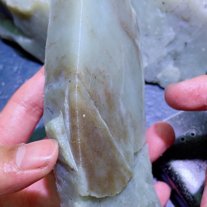 和田玉未镶嵌珠宝半成品