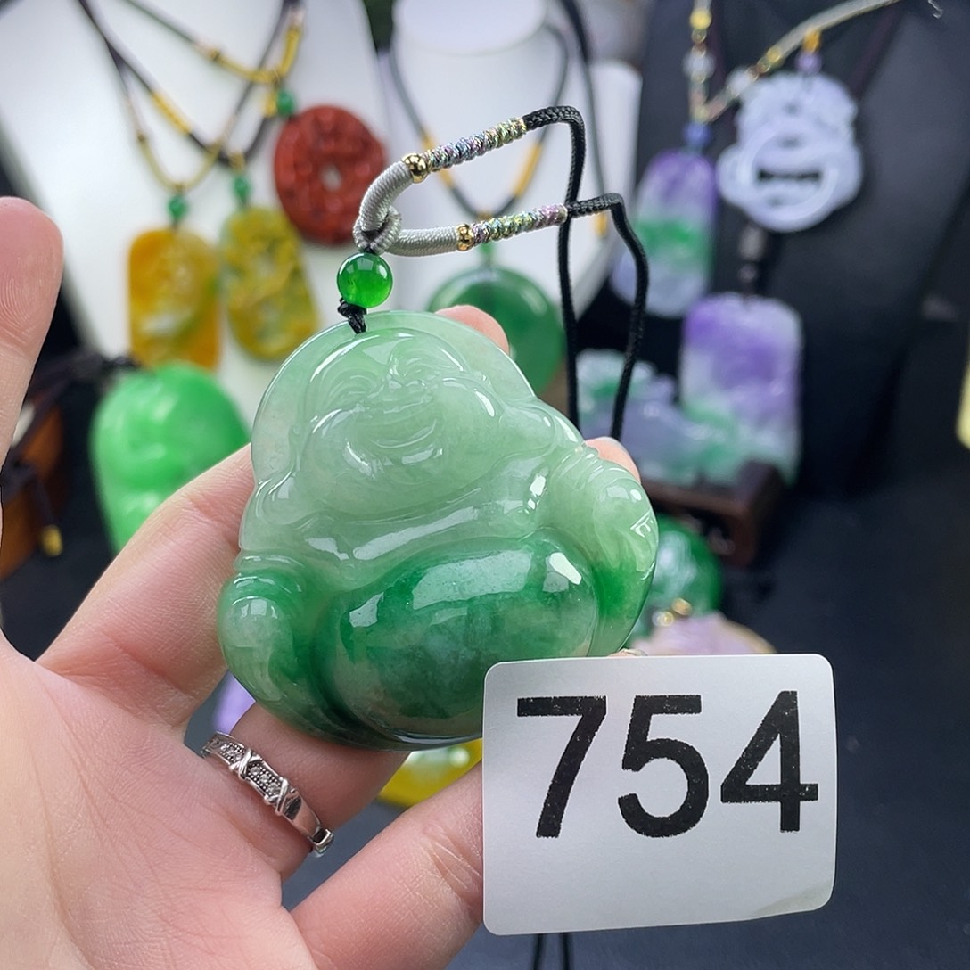 翡翠未镶嵌吊坠(赠链)