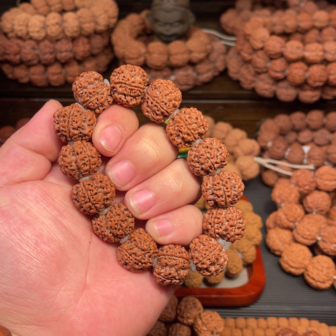 金刚菩提吊坠原生态大金刚梅花