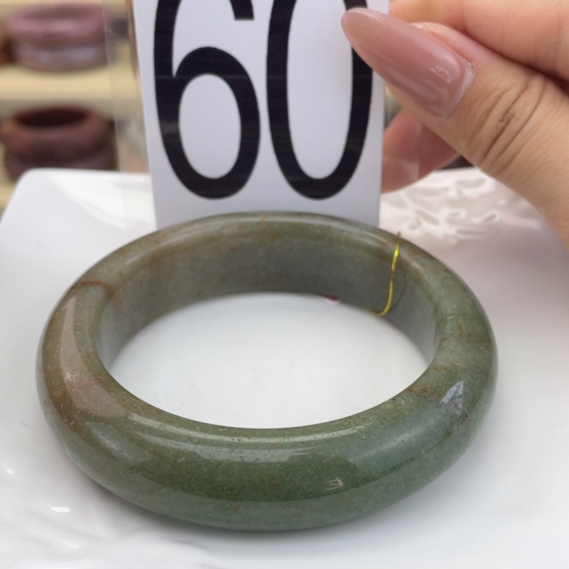 【闪购商品】石英质玉手镯未镶嵌