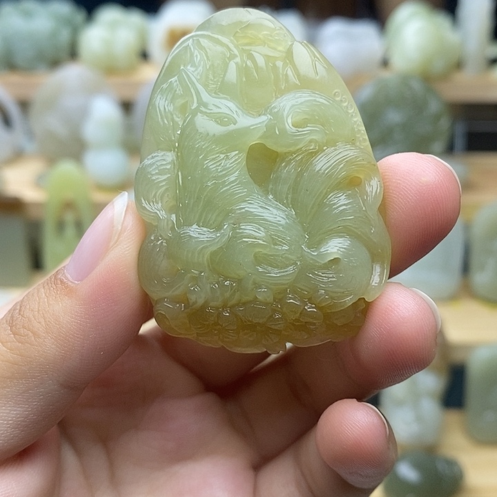 未镶嵌和田玉挂件