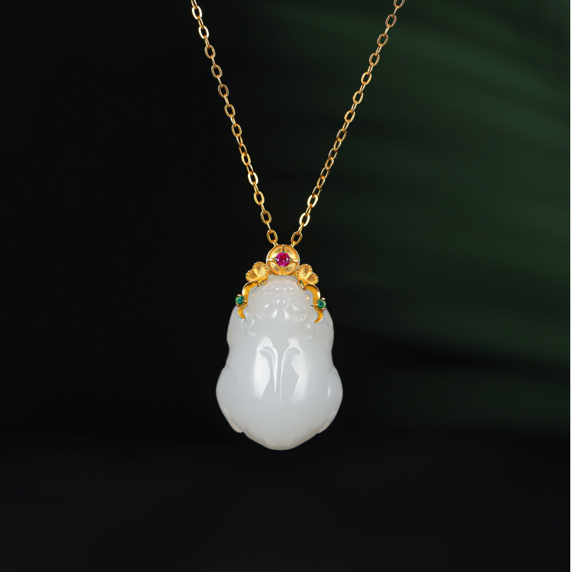 【红娘子】【财神】18K金钱钱镶嵌24*12.6mm高货白玉貔貅HNZ5375